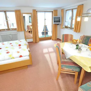https://landhaus-leising.com-bavaria.com