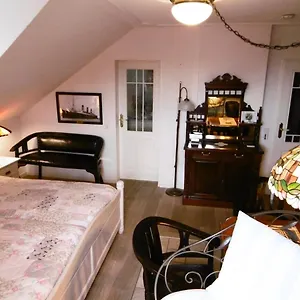 https://adlerhorst-a68179.com-bavaria.com
